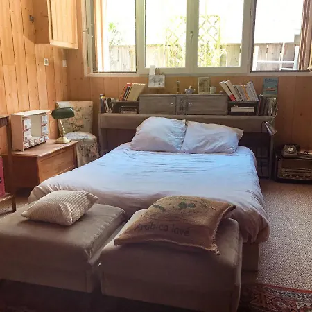 Maison En Bois A 40m Du Holiday home